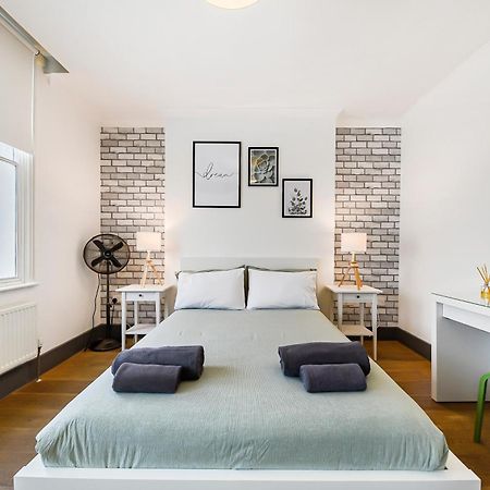 Modern One Bedroom In Fitzrovia, Central לונדון מראה חיצוני תמונה
